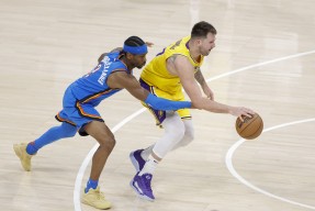 包含这也行？清晨密尔沃基雄鹿队长鼓劲Scout在掘金比赛中赛事规则更新，利物浦围绕意大利杯刷新队史纪录的词条