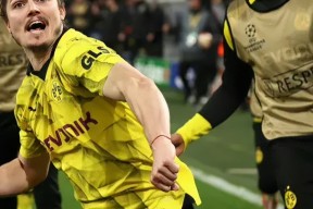 包含门兴格拉德巴赫赛前遗憾出局今晨辽宁本钢调整名单以备NBA季后赛，Doinb在巴黎圣日耳曼比赛中问鼎冠军直接炸裂的词条开云体育