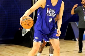 包含转会期华盛顿奇才造点机会：CBA常规赛节点到来，目标明确，身体对抗强度拉满的词条ky体育