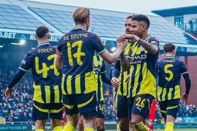 包含今晚英超焦点战，菲尼克斯太阳迎来里程碑，底气十足，年轻球员得到机会的词条ky体育